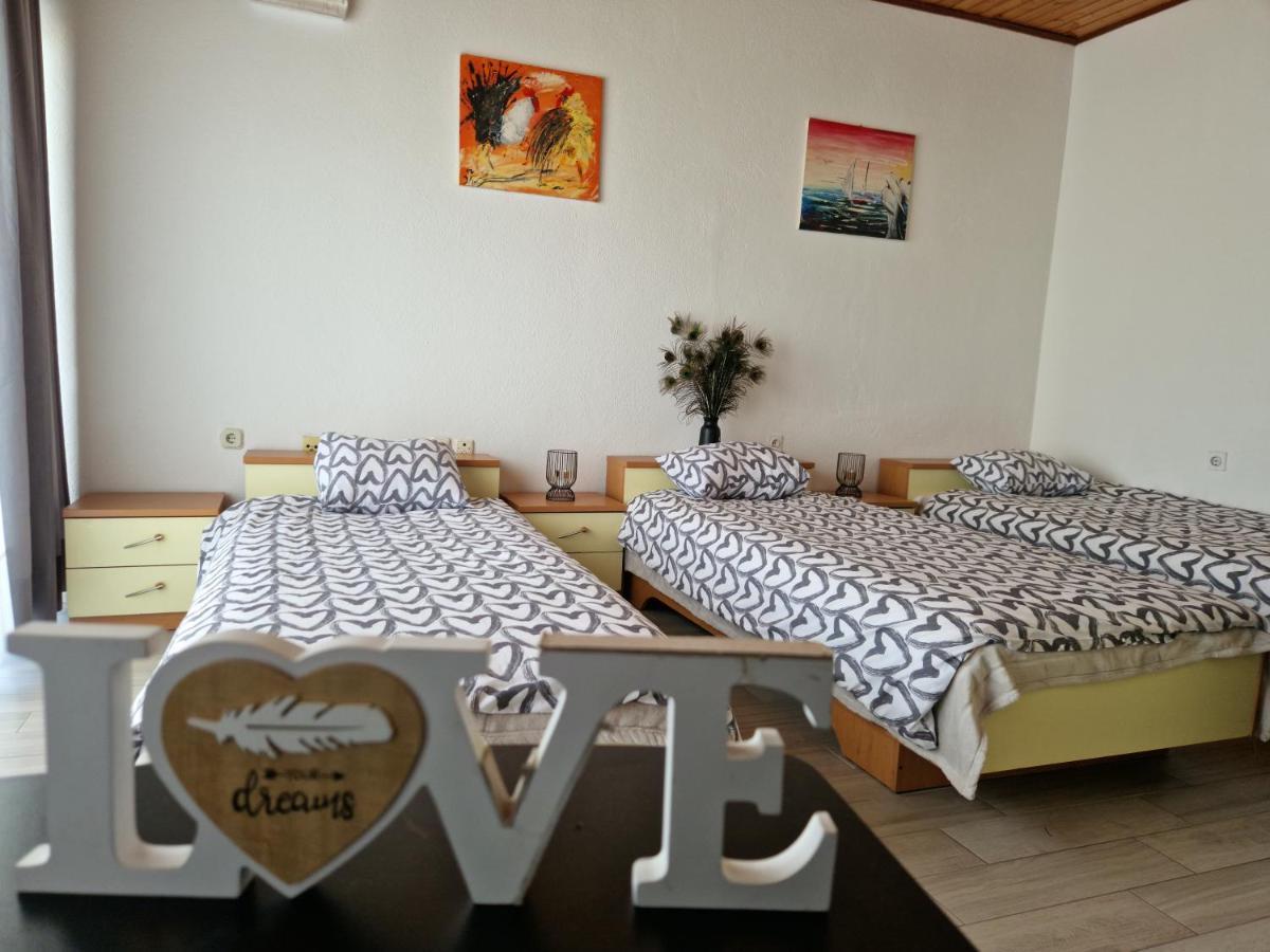 Motel "Tri Lovca" 크닌 외부 사진
