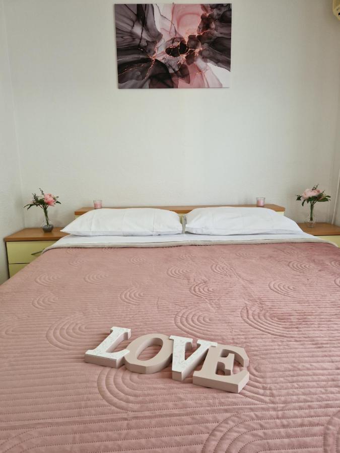 Motel "Tri Lovca" 크닌 외부 사진